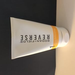 Rodan & Fields Deep Exfoliating Wash